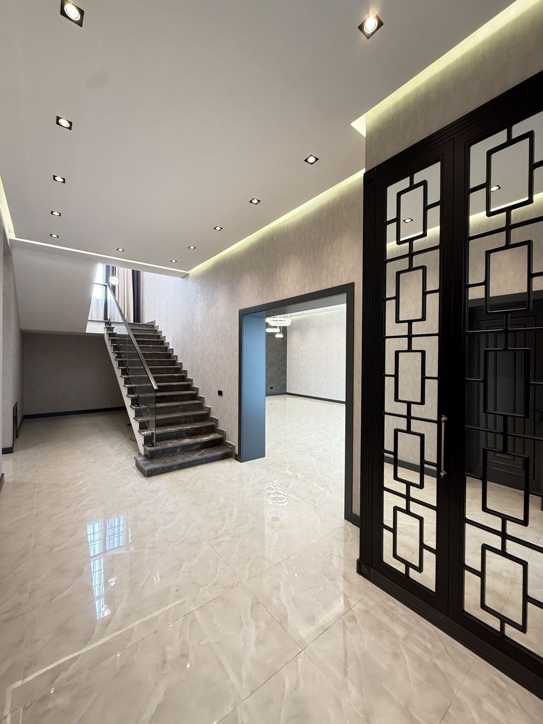 Satılır 6 otaqlı həyət evi/bağ evi 400 m² — Ev, villa, Bakı (11)