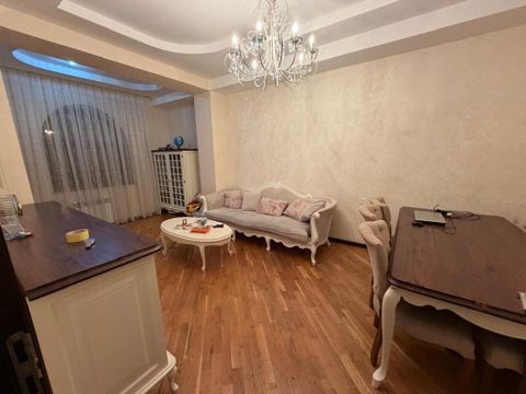 Satılır 2 otaqlı köhnə tikili 69 m² — Bakı