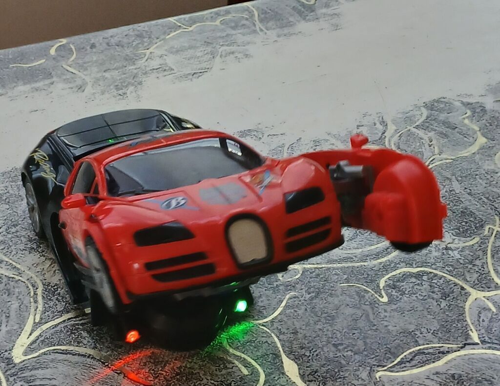 Uşaq oyuncağı – “Deform Robot” sport maşını Maşının düyməsini "on" — Oyuncaq figuraları, Digah (9)