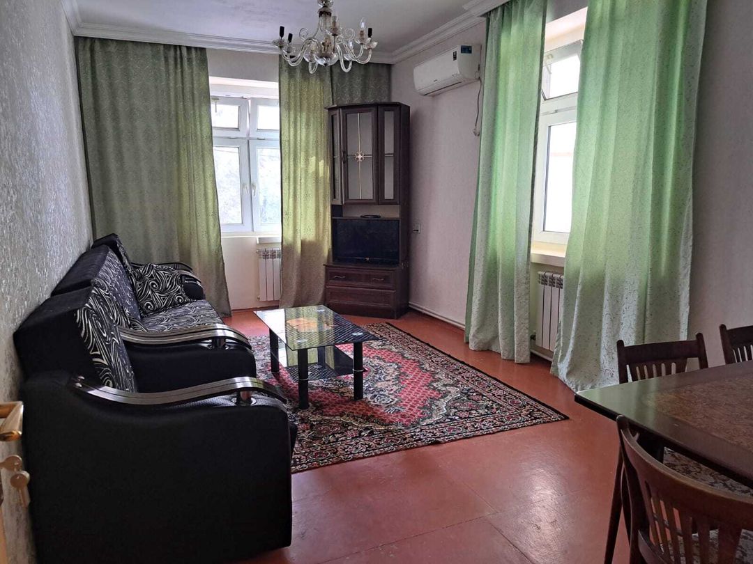 Satılır 2 otaqlı köhnə tikili 65 m² — Mənzil, Bakı