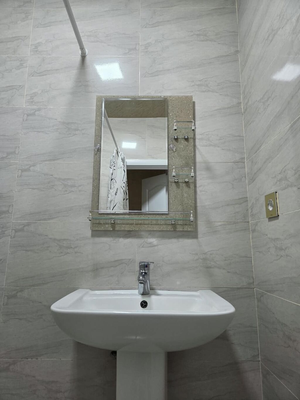 Qiymet Tualet-komplekt və lavabo dəsti - Tualet: ikigövdəli, arxa — Tualetlər, Bakı (3)