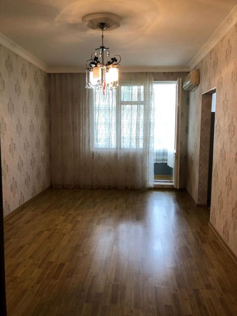 İcarəyə verilir 2 otaqlı köhnə tikili 50 m² — Bakı