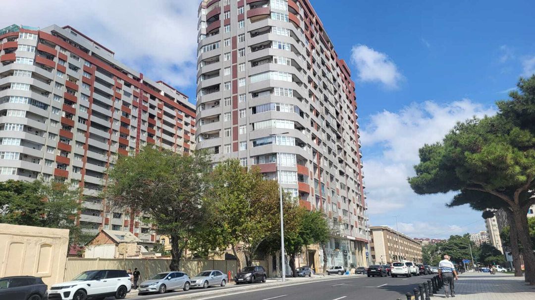 Satılır 3 otaqlı yeni tikili 220 m² — Mənzil, Bakı (2)