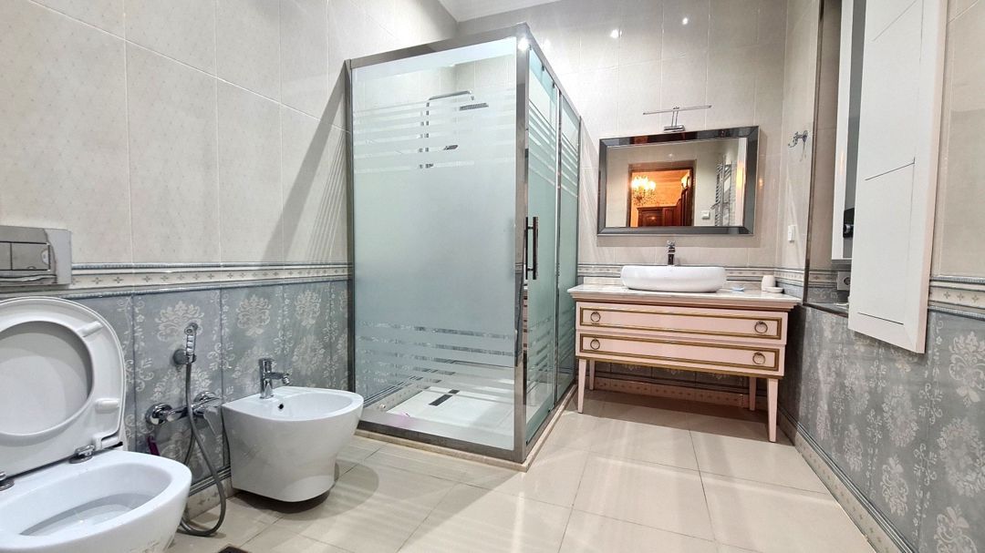 Satılır 6 otaqlı köhnə tikili 220 m² — Mənzil, Bakı (12)