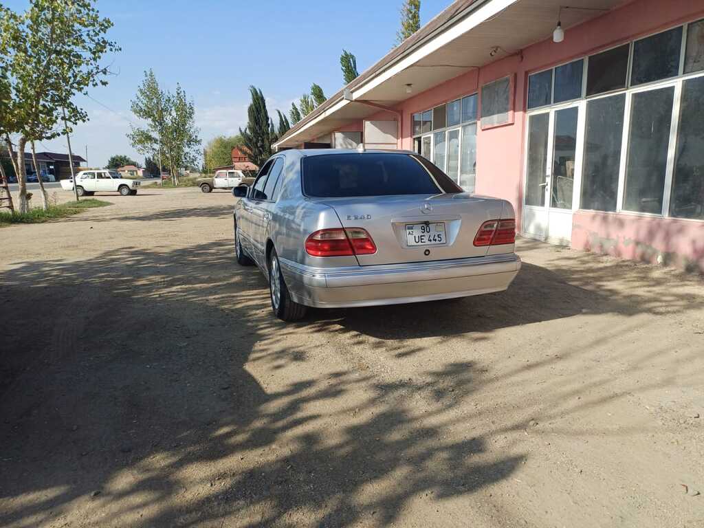 Mercedes E 240, 2.6 L, 2001 il, 280 000 km 90-UE-445 — Avtomobillər, Şirvan (3)