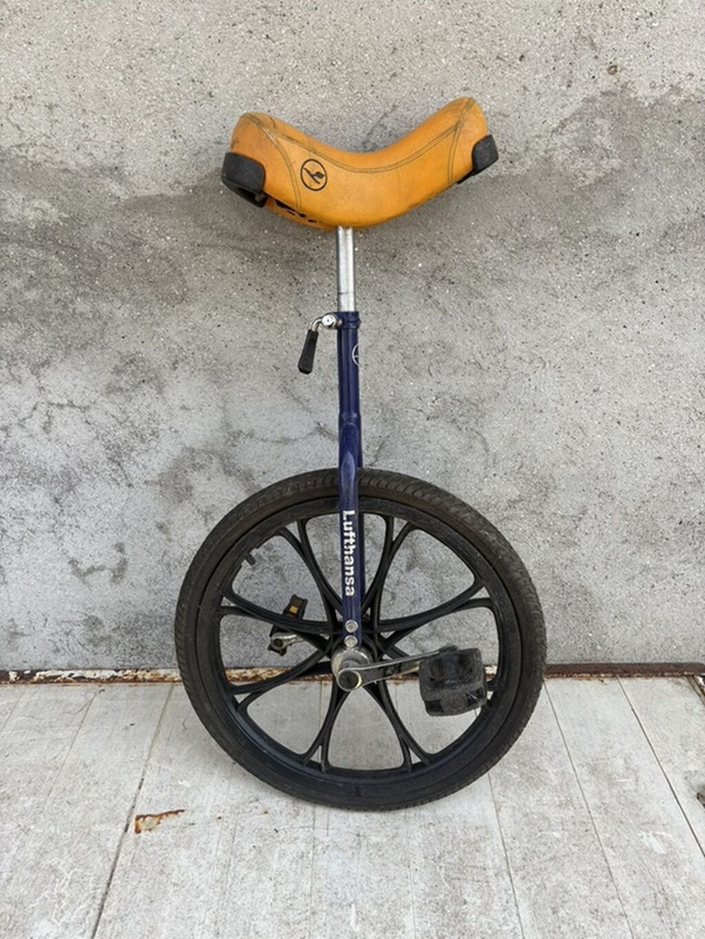 Bir təkərli velosiped (unicycle) - Brend/loqo: Lufthansa (çərçivə və — Skuterlər, Lənkəran
