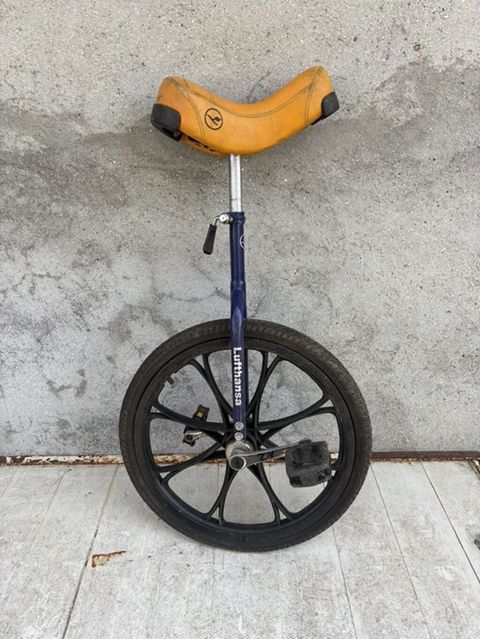 Bir təkərli velosiped (unicycle) - Brend/loqo: Lufthansa (çərçivə və — Lənkəran