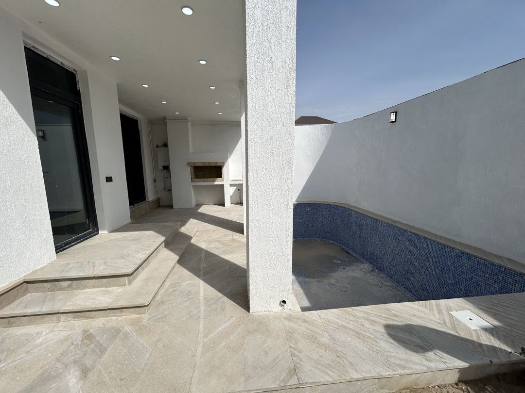 Satılır 4 otaqlı həyət evi/bağ evi 125 m² — Ev, villa, Bakı (2)