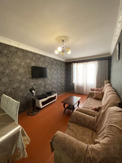Satılır 3 otaqlı köhnə tikili 75 m² — Bakı