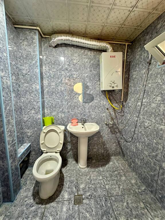 İcarəyə verilir 2 otaqlı köhnə tikili 55 m² — Mənzil, Bakı (12)