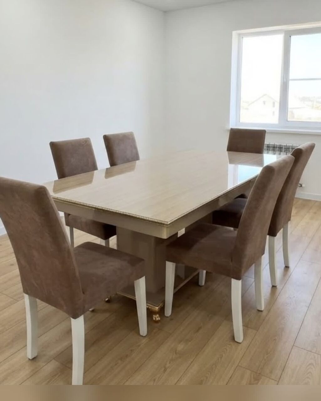 Qonaq otağı üçün, İşlənmiş, Açılmayan, Dördbucaq masa, 6 stul — Masalar və stullar, Digah