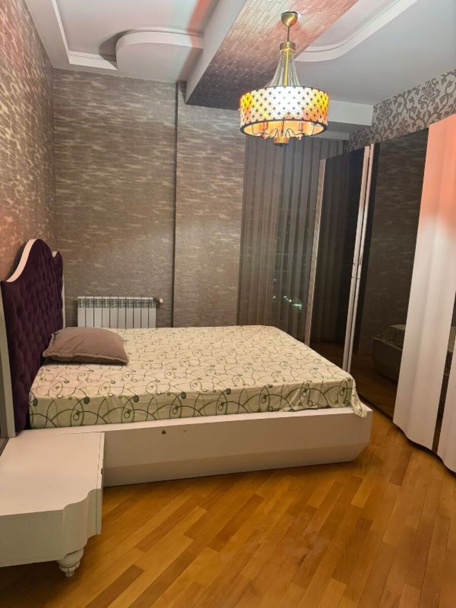 Satılır 5 otaqlı yeni tikili 180 m² — Mənzil, Bakı (8)