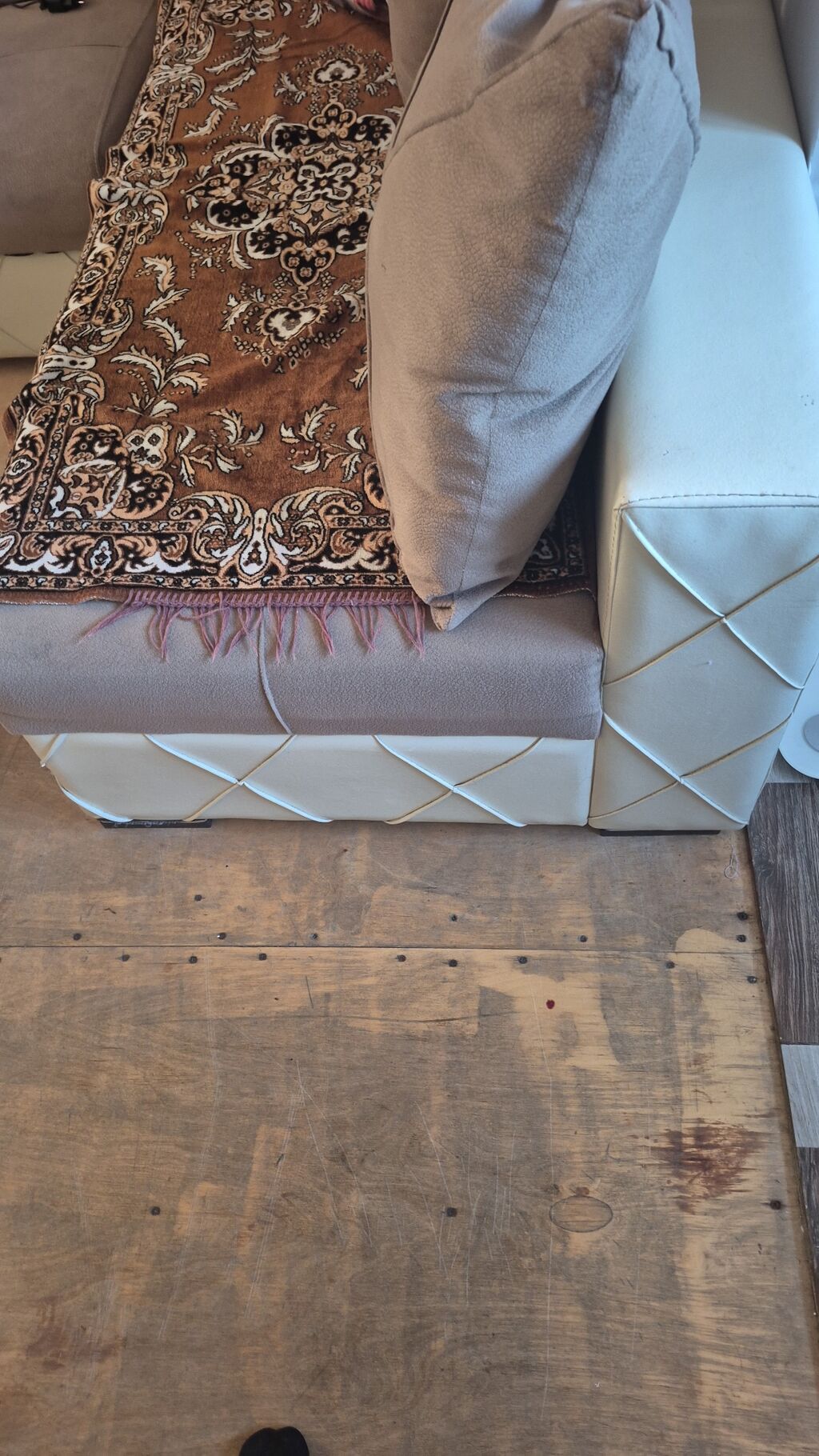 Künc divan dəsti - Forma: L-şəkilli künc divan - Material: Oturacaq — Yumşaq mobilya dəstləri, Digah