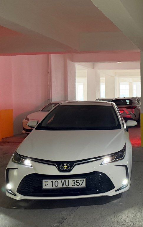 Toyota Corolla, 1.8 L, 0.85 kWh, 2025 il, 29 000 km 10-VU-357 — Avtomobillər, Bakı (3)