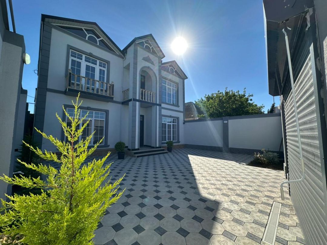 Satılır 5 otaqlı həyət evi/bağ evi 240 m² — Ev, villa, Bakı (2)