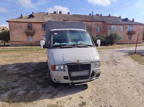 Yükdaşıma üçün praktiki işçi mikroavtobus/kamyonet. Xüsusiyyətlər — Sumqayıt