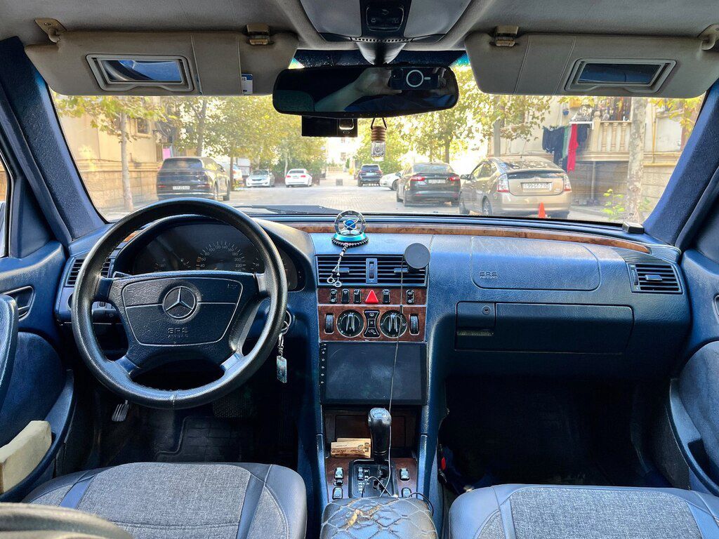 Mercedes C 240, 2.4 L, 1997 il, 400 485 km 10-UH-241 — Avtomobillər, Xırdalan (3)