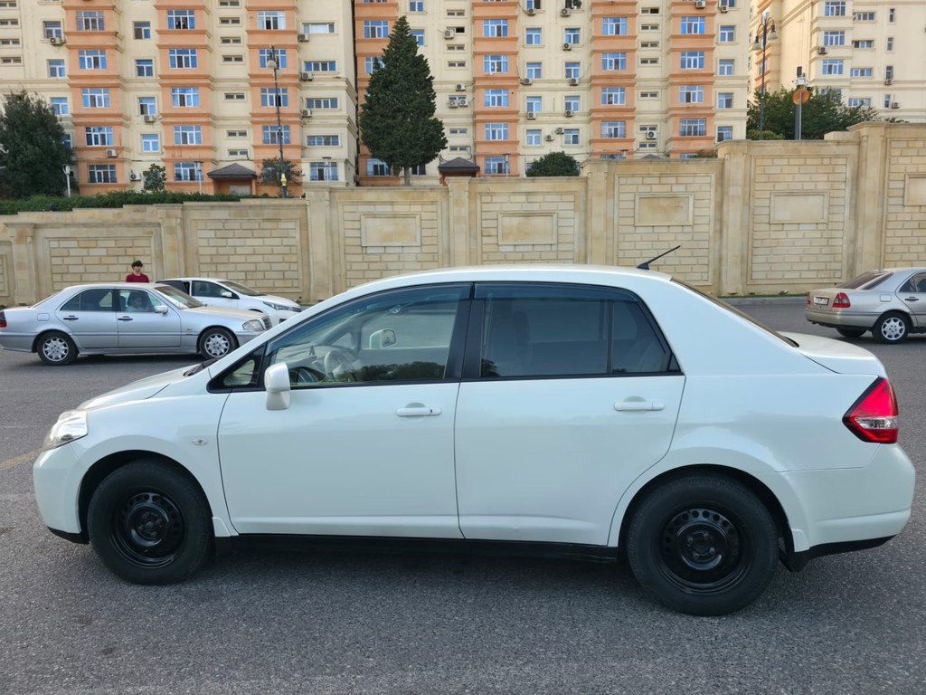 Nissan Tiida, 1.5 L, 2011 il, 177 000 km — Avtomobillər, Bakı (3)