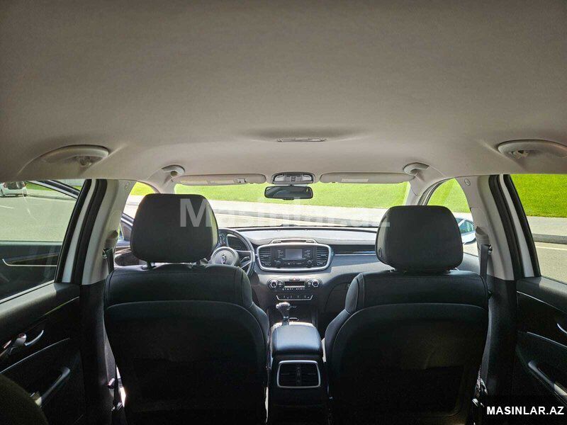 Kia Sorento, 2017 il — Minik avtomobili icarəsi, Bakı (4)