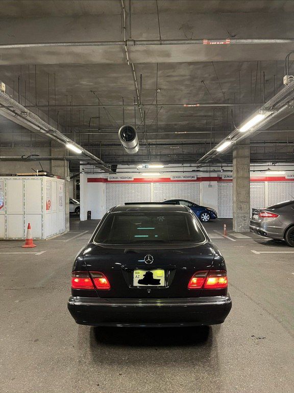 Mercedes E 320, 3.2 L, 1999 il, 420 000 km — Avtomobillər, Bakı (5)