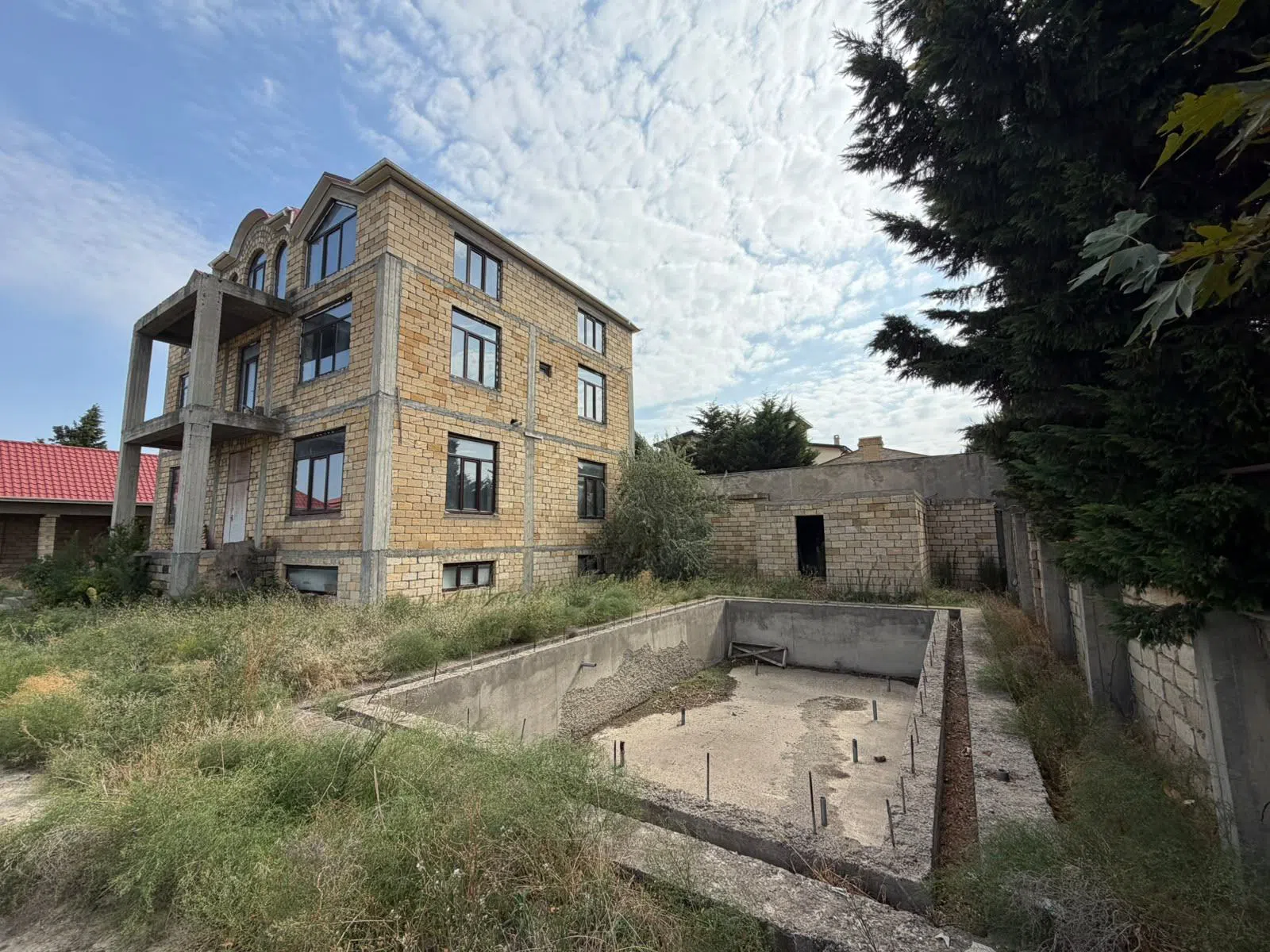12 otaqlı villa 600 m² - satılır — Abşeron