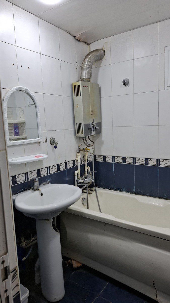 İcarəyə verilir 2 otaqlı köhnə tikili 60 m² — Mənzil, Bakı (9)