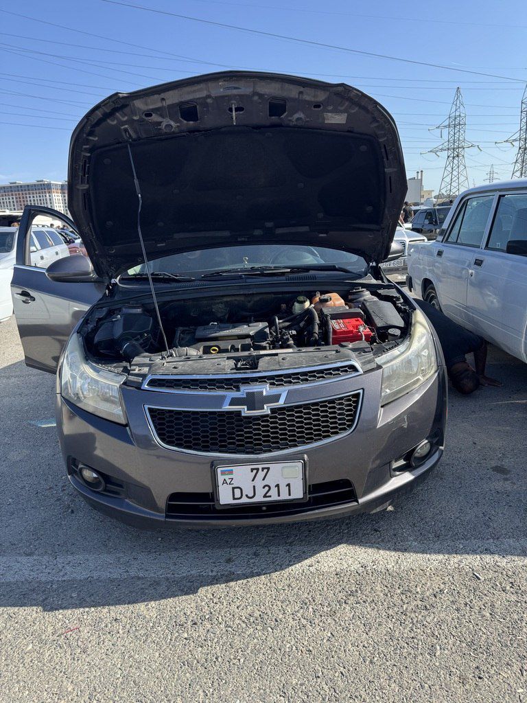 Chevrolet Cruze, 1.4 L, 2011 il, 256 000 km 77-DJ-211 — Avtomobillər, Bakı (2)