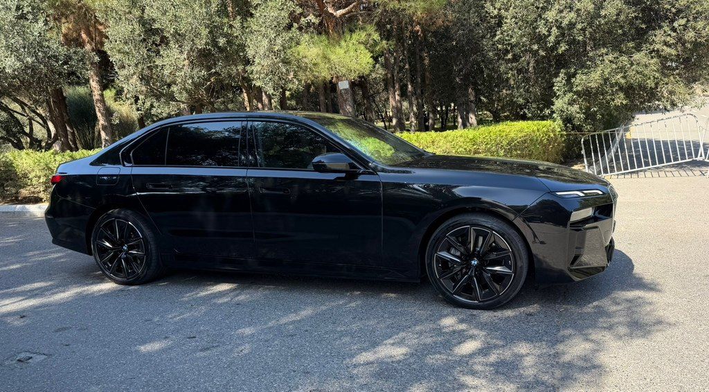 BMW i7, 105.7 kWh, 2023 il, 32 000 km — Avtomobillər, Bakı (3)