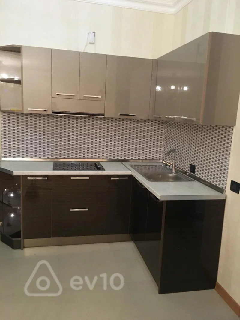 3 otaqlı mənzil, 110 m², Hənifə Ələskərova küç. — kirayə — Mənzil, Bakı (7)