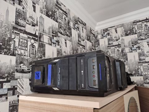 Falcon seriyalı masaüstü kompüter sistemi bloku keis satılir fan var — Digah