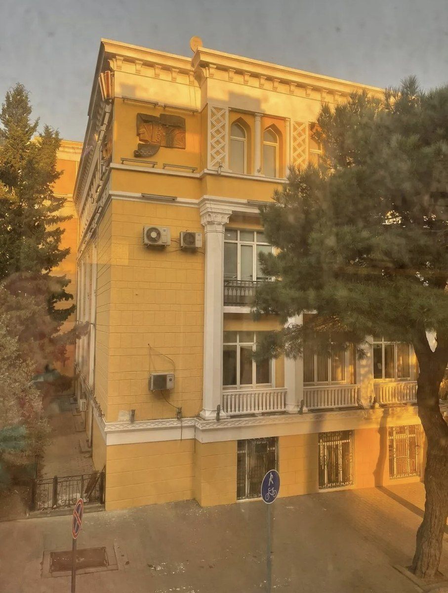 Satılır 4 otaqlı köhnə tikili 130 m² — Mənzil, Bakı (7)