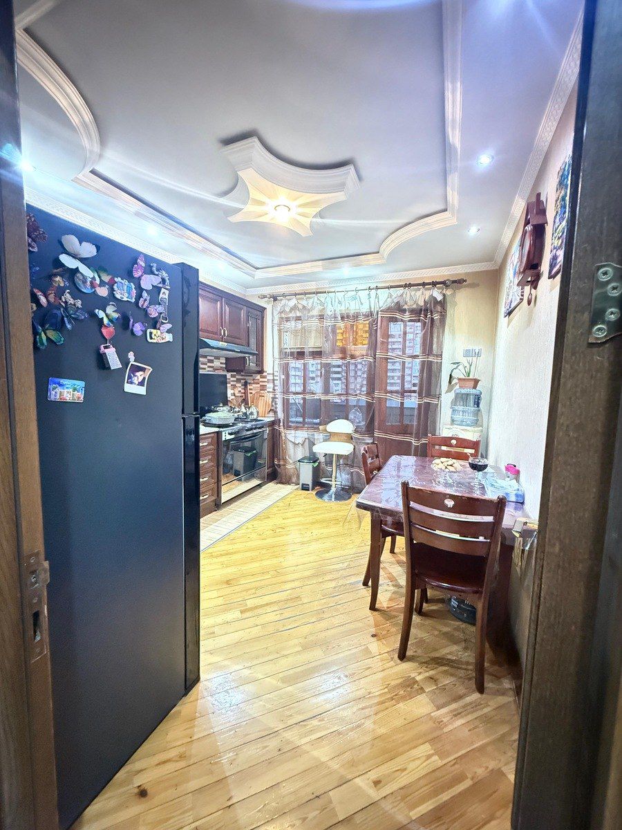 Satılır 4 otaqlı köhnə tikili 110 m² — Mənzil, Bakı (11)