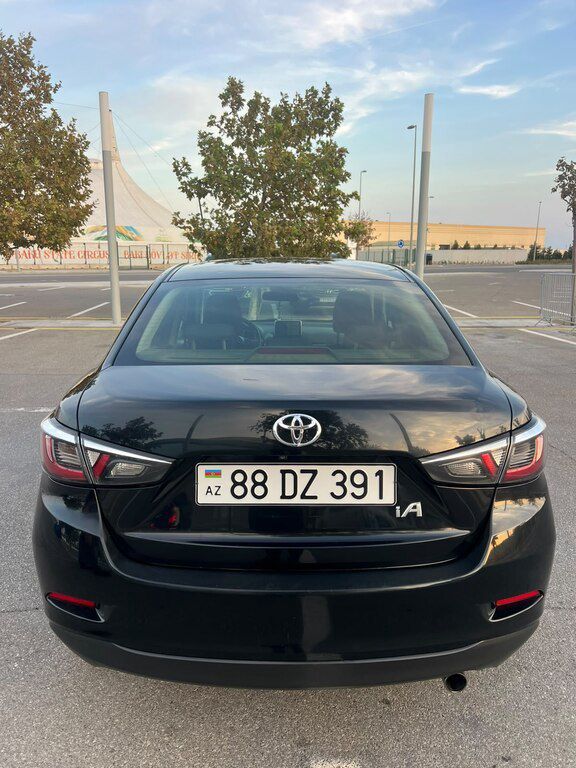 Toyota Yaris iA, 1.5 L, 2017 il, 280 762 km 88-DZ-391 — Avtomobillər, Bakı (4)