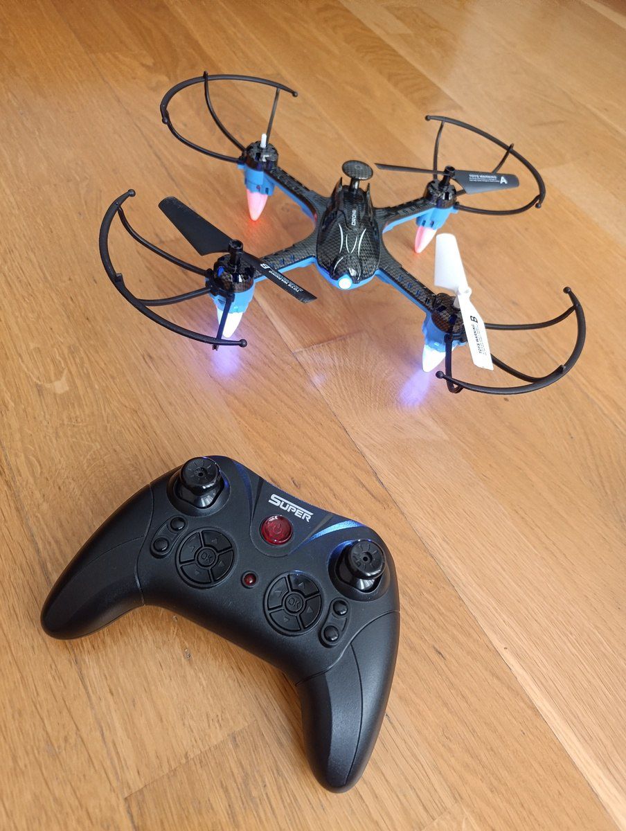 Oyuncaq dron — Oyuncaqlar, Bakı (3)