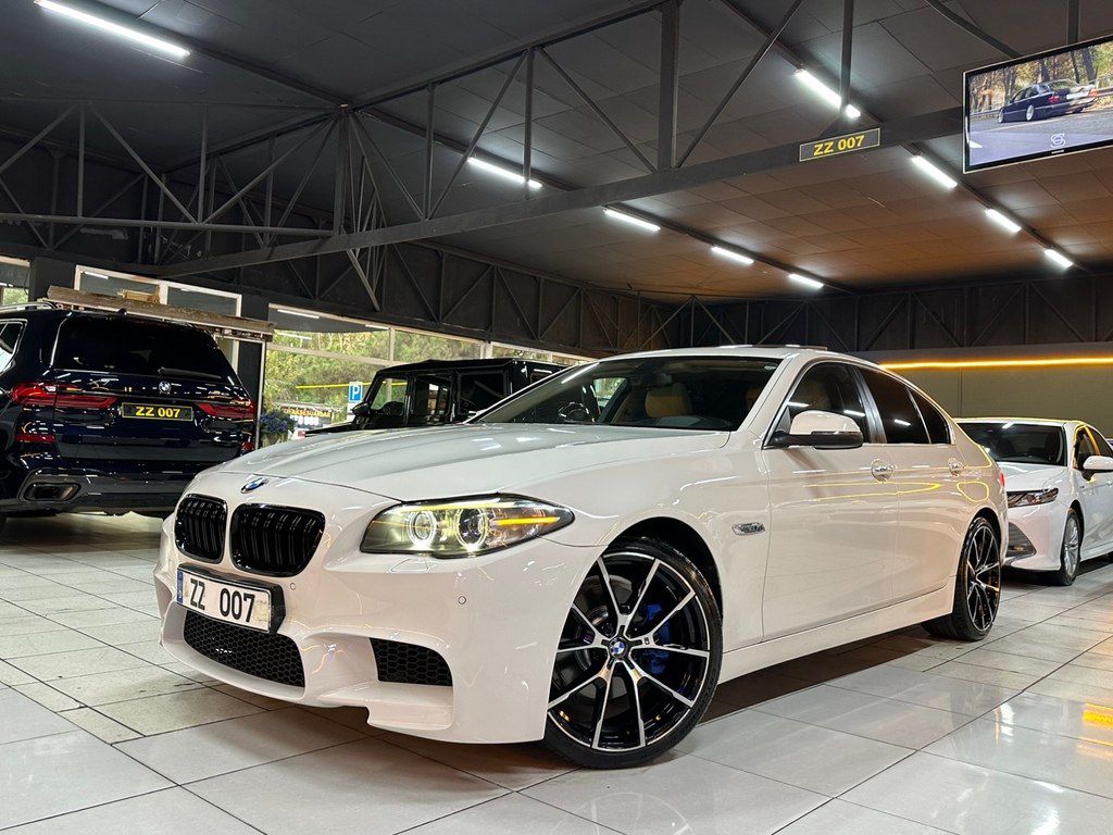 BMW 528, 2.0 L, 2016 il, 10 800 km — Avtomobillər, Bakı (4)