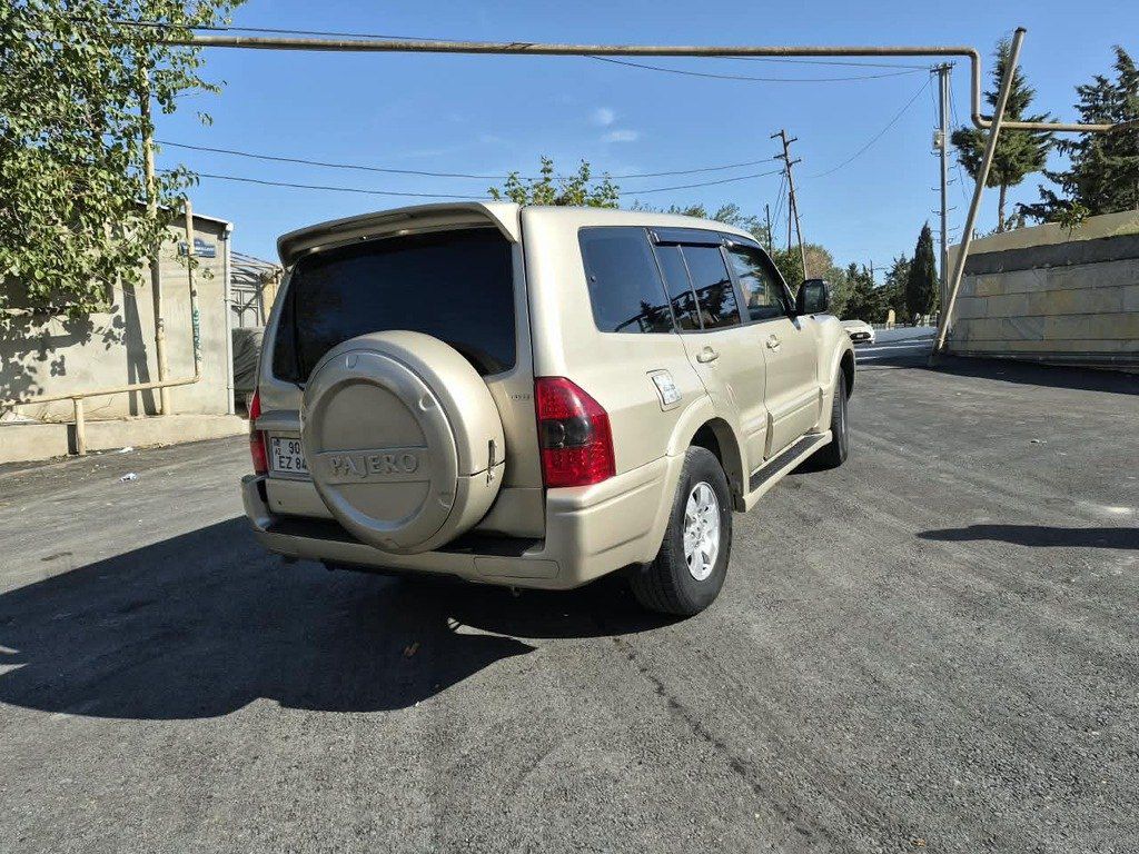 Mitsubishi Pajero, 3.2 L, 2004 il, 440 000 km 90-EZ-846 — Avtomobillər, Bakı (4)