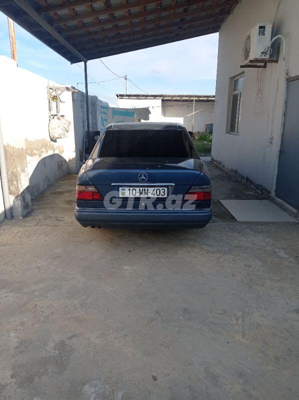 Mercedes E 280 2.8 L, 1993, 250 000 km 10-MM-403 — Avtomobillər, Bakı (2)