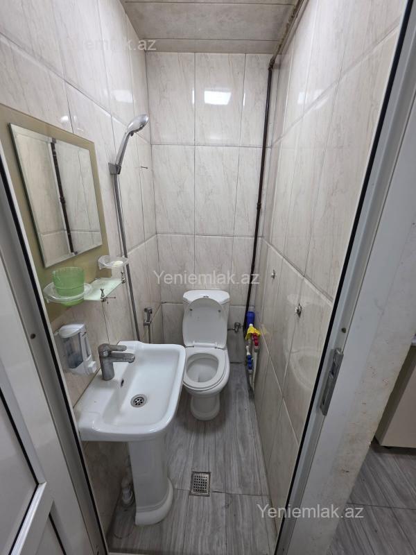 Kirayə 1 otaqlı Bina evi menzil (Köhnə tikili), 31 m², 4-cü mikrorayon — Mənzil, Sumqayıt (11)