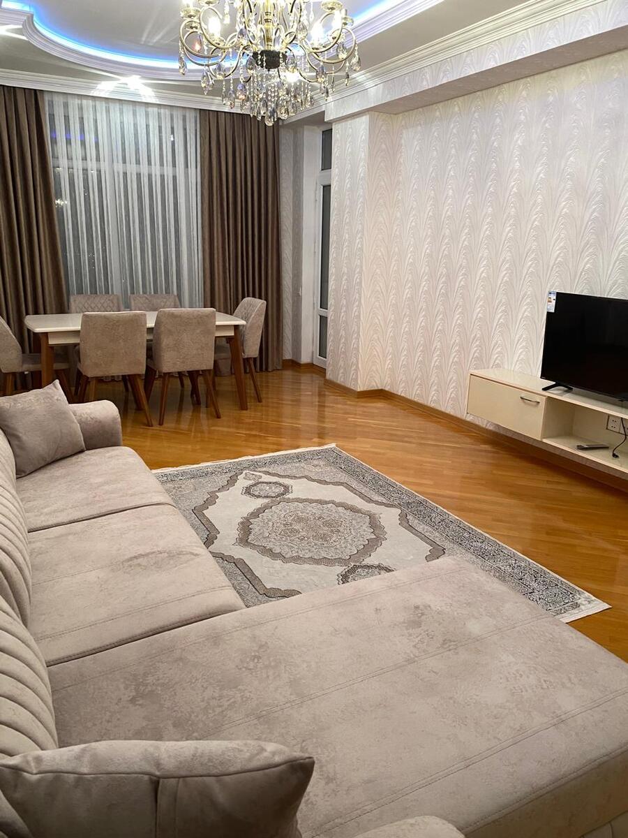 İcarəyə verilir 2 otaqlı yeni tikili 90 m² — Mənzil, Bakı (2)