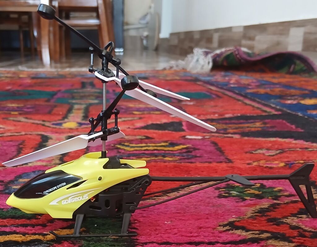 Uzaqdan idarə olunan mini helikopter – sarı-gövdəli, ikiqat koaksial — Oyuncaq nəqliyyatı, Digah (2)