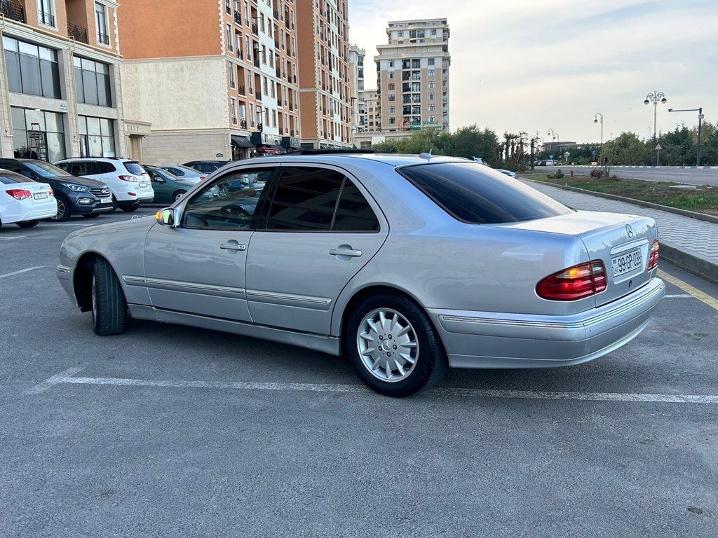 Mercedes E 270, 2.7 L, 1999 il, 400 000 km 99-GP-039 — Avtomobillər, Sumqayıt (2)