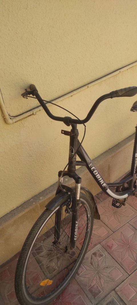 Velosiped satılır, tormuzu işləmir, istəyən 0504414604 nömrəsinin — Bakı