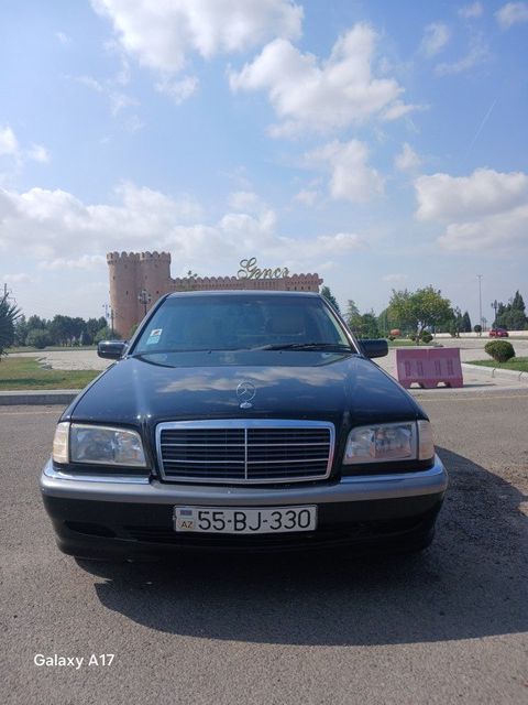 Mercedes C 230, 2.3 L, 1999 il, 420 000 km — Şəki