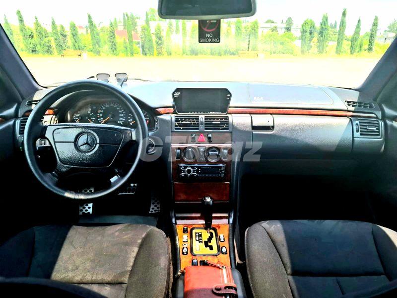 Mercedes E 240 2.4 L, 1998, 219 000 km — Avtomobillər, Gəncə (6)