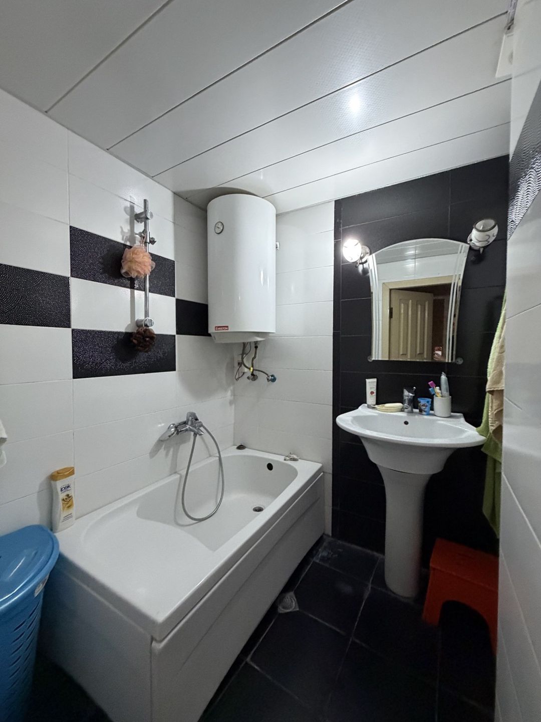 Satılır 3 otaqlı köhnə tikili 85 m² — Mənzil, Bakı (9)