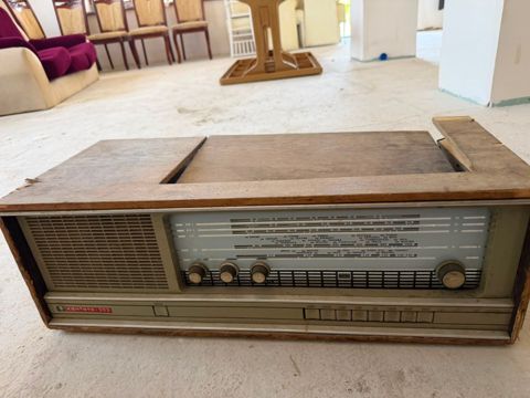 Antikvar radio — Bakı