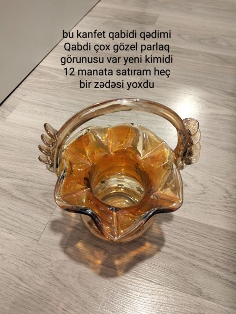 Qədimi şüşə konfet qabı - Material: qalın, keyfiyyətli şüşə - Rəng — Bakı