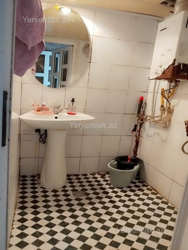 Satılır 2 otaqlı Bina evi menzil (Köhnə tikili), 50 m², 8-ci mikrorayon — Mənzil, Sumqayıt (9)