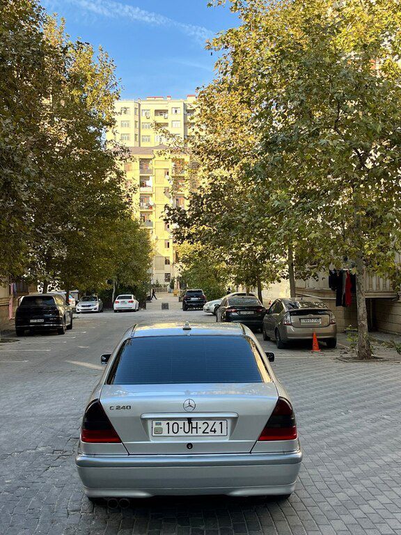 Mercedes C 240, 2.4 L, 1997 il, 400 485 km 10-UH-241 — Avtomobillər, Xırdalan (2)