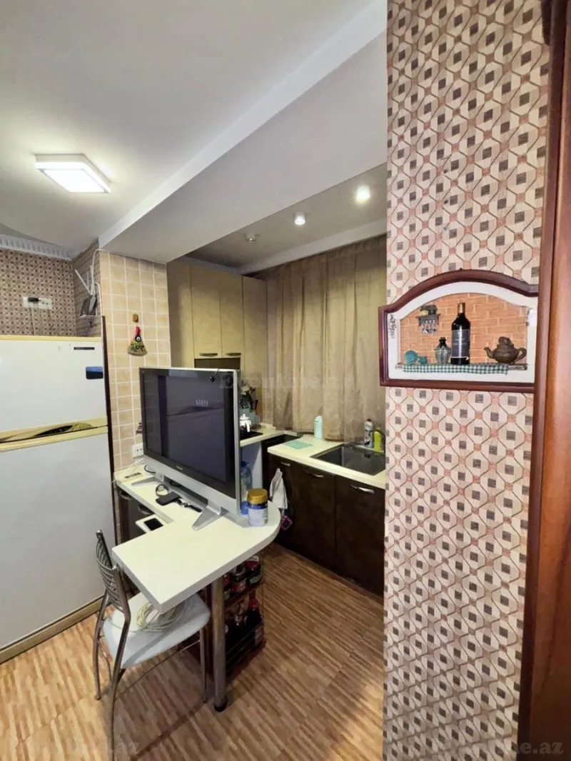 Satılır 3 otaqlı Mənzil Köhnə tikili 90 m² Bakı, Yasamal r — Mənzil, Bakı (4)